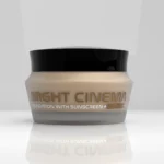 كريم أساس مع واقي شمسي بفيتامين سي